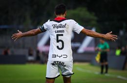  (VIDEO) ¿Golazo de Celso o error de Moreira? 